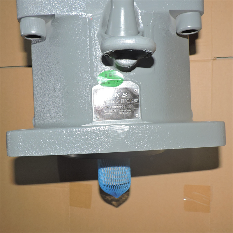 Pompe à piston hydraulique 11R-NZD12K84