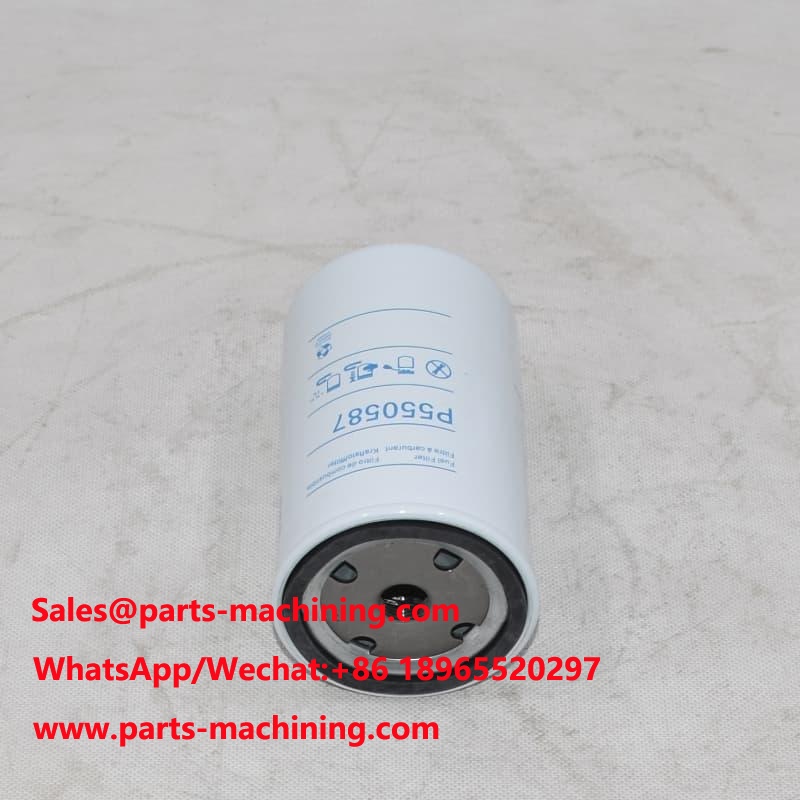 Filtre à carburant de remplacement P550587