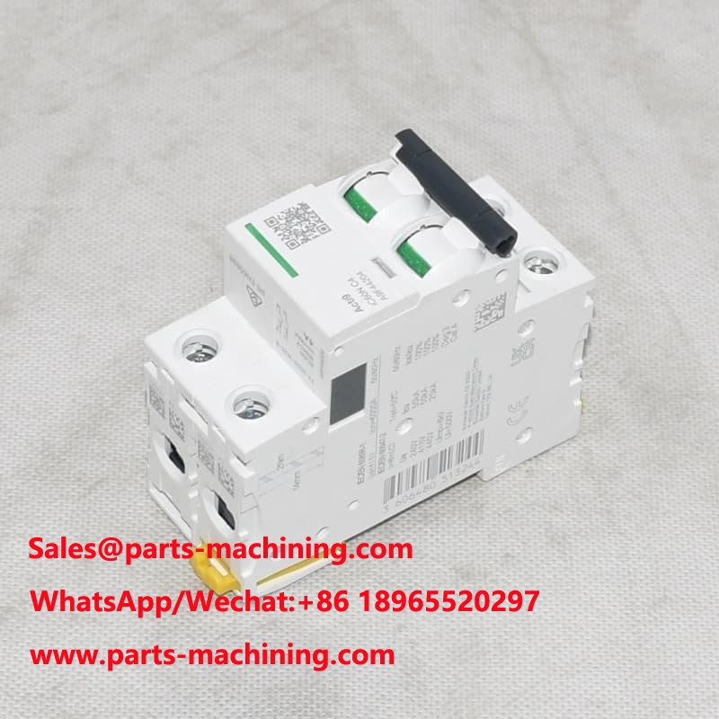 Disjoncteur miniature A9F44204 IC60N C 4A 25 kA