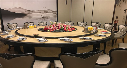 Dîner d'entreprise de mi-année